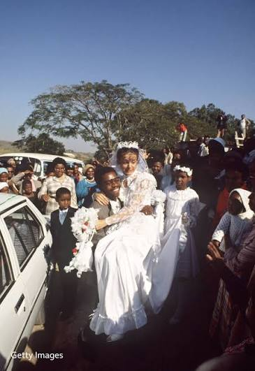 early-marriages-desgtroy-young-minds