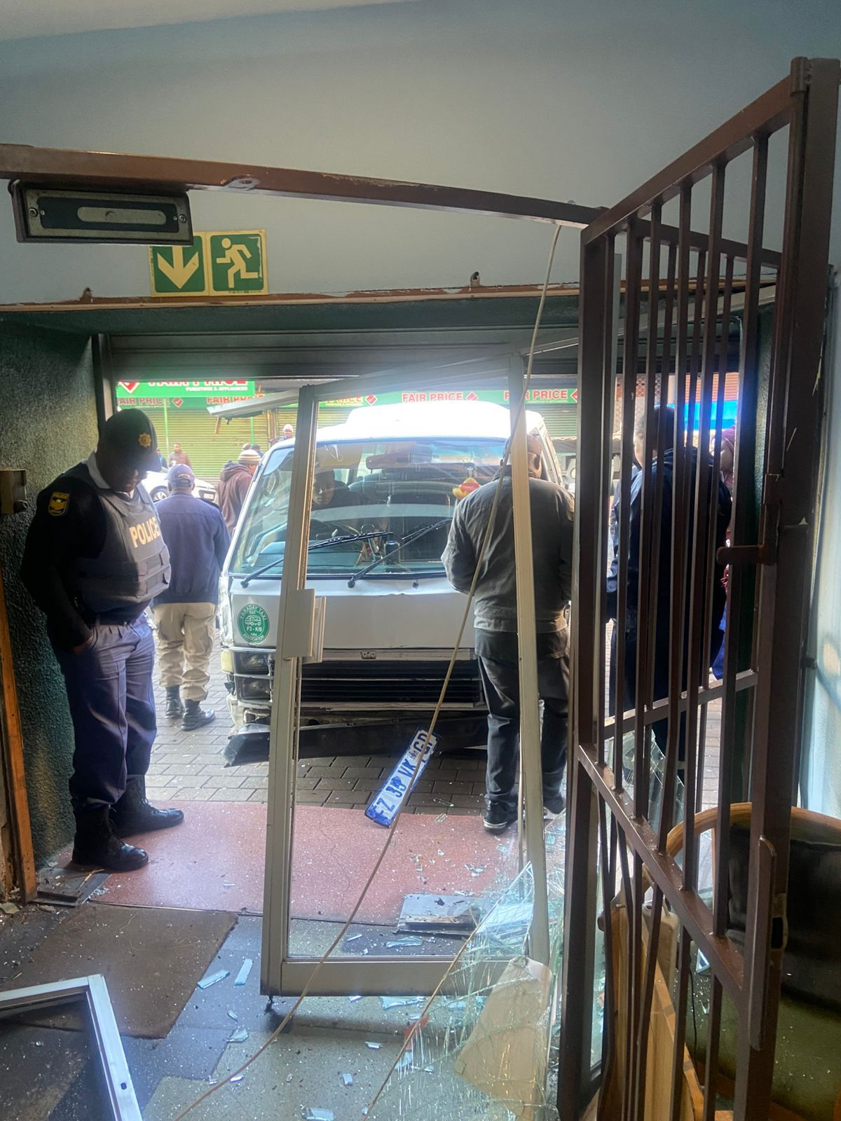 taxi-crashes-into-khanya-colleges-house-of-movements